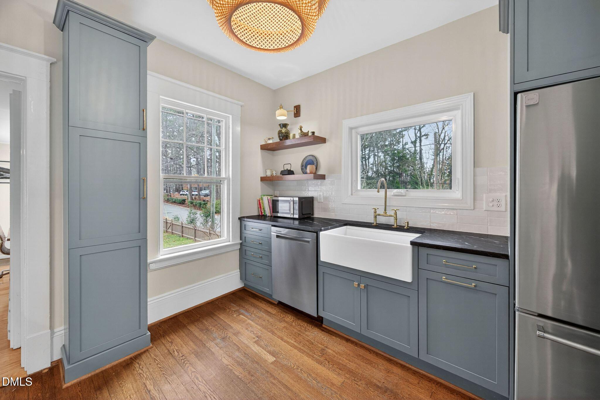 1913 Reaves Drive Raleigh, NC 27608 - Photo 14 of 31 9_DSC_3147