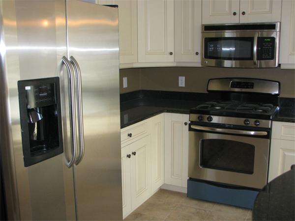 22 Bog View Road Plymouth, MA 02360 - Photo 4 of 8 Gallery Image 4