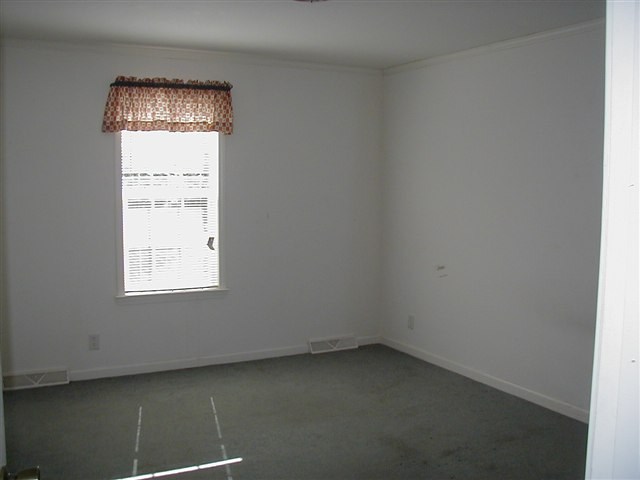 483 Old Hunts Bridge Road Greenville, SC 29617 - Photo 10 of 11 Gallery Image 10