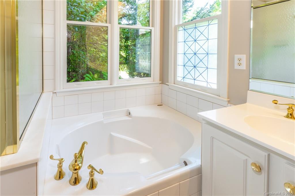 145 Meadowview Road Brevard, NC 28712 - Photo 26 of 42 Gallery Image 26