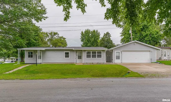 $139,500 | 848 Sunset Drive, Lincoln, IL 62656