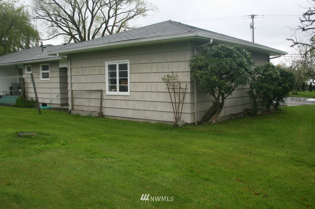 3028 Columbia Heights Road Longview, WA 98632 - Photo 24 of 25 Gallery Image 24