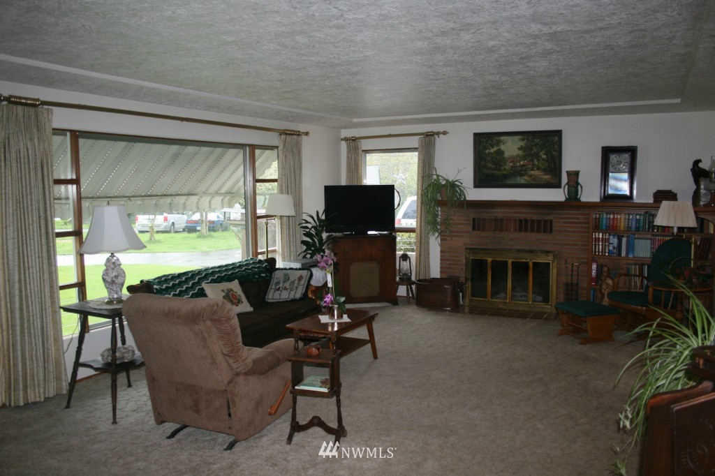 3028 Columbia Heights Road Longview, WA 98632 - Photo 7 of 25 Gallery Image 7