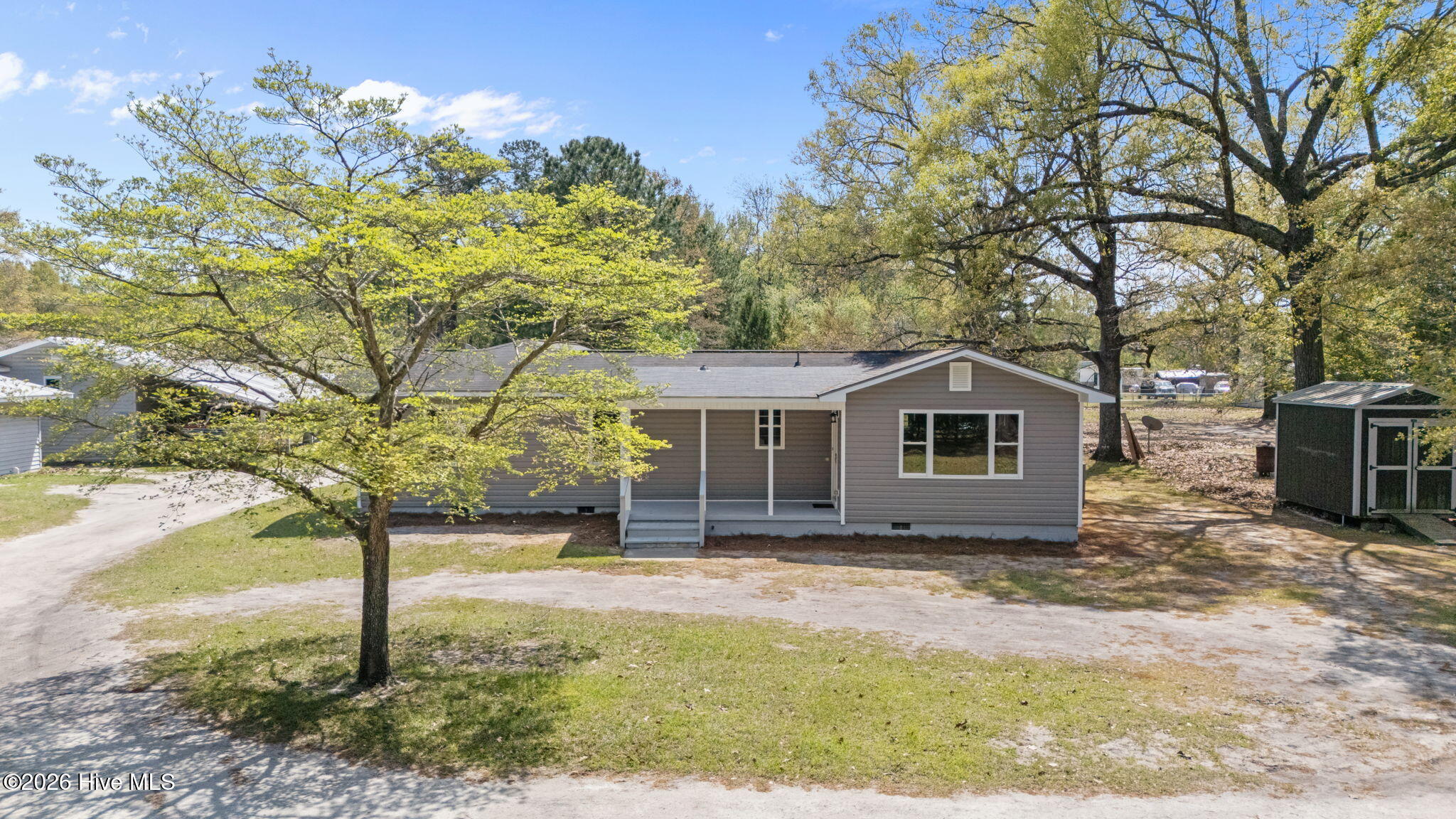 393 Old Vanceboro Road New Bern, NC 28560 - Photo 4 of 42 3-web-or-mls-DJI_20260401134755_0216_D