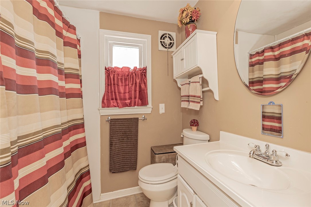 106 Fernwood Road Chagrin Falls, OH 44022 - Photo 18 of 28 Full bath