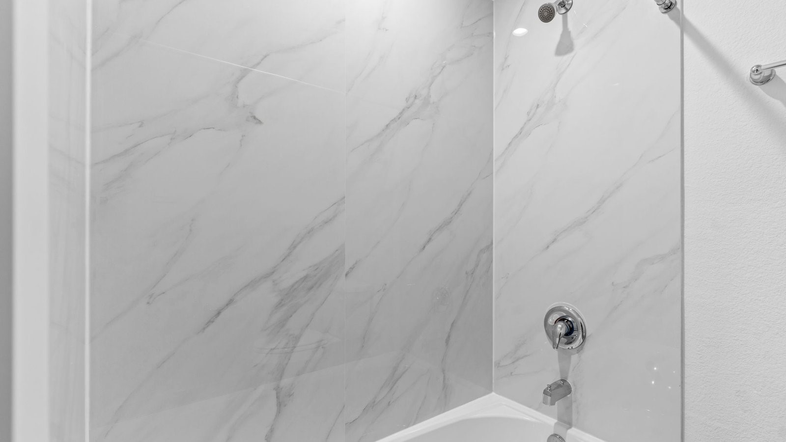 6216 Orchid Crst Lane Rosenberg, TX 77469 - Photo 32 of 48 a bathroom with a shower and toilet