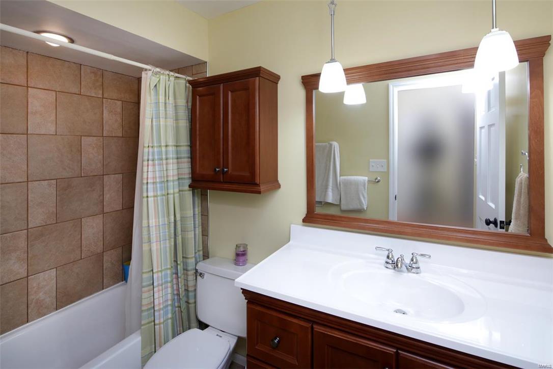 15960 Wetherburn Road Chesterfield, MO 63017 - Photo 19 of 26 Gallery Image 19