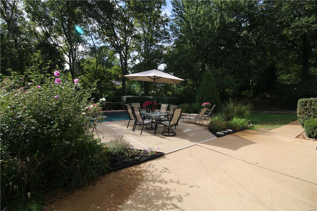 15960 Wetherburn Road Chesterfield, MO 63017 - Photo 22 of 26 Gallery Image 22