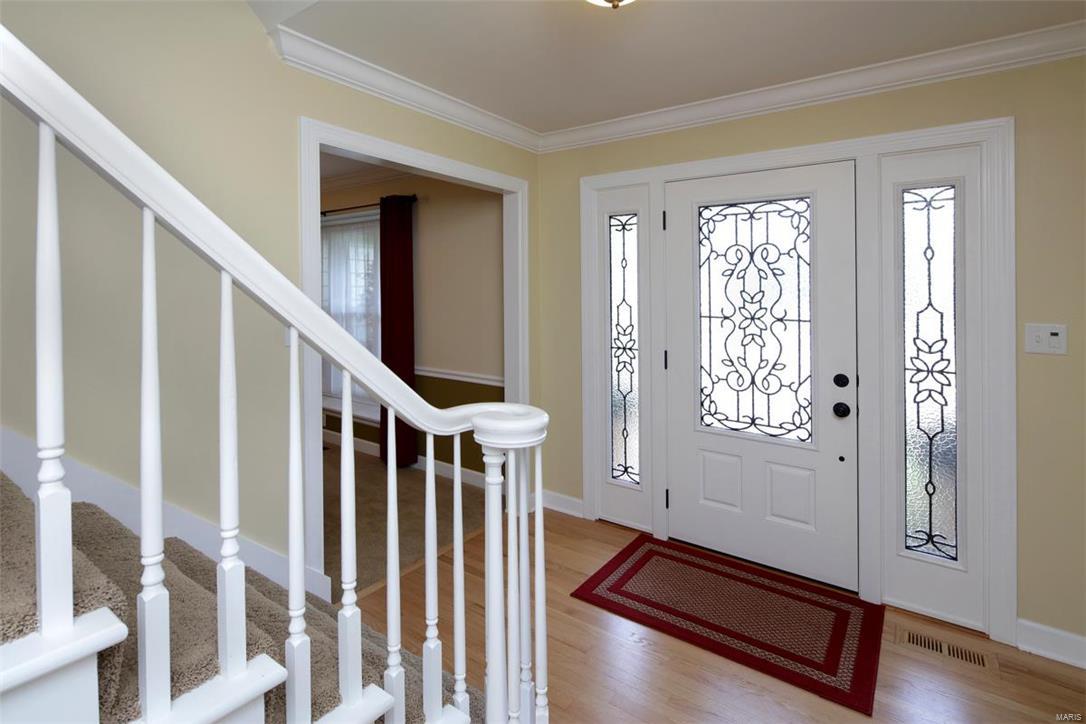 15960 Wetherburn Road Chesterfield, MO 63017 - Photo 3 of 26 Gallery Image 3