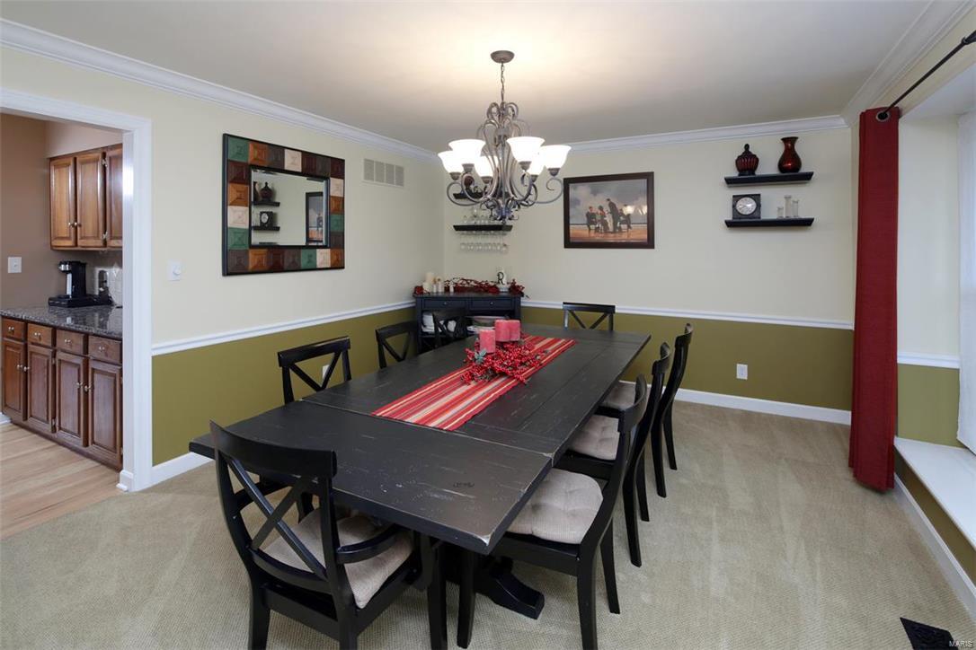 15960 Wetherburn Road Chesterfield, MO 63017 - Photo 5 of 26 Gallery Image 5
