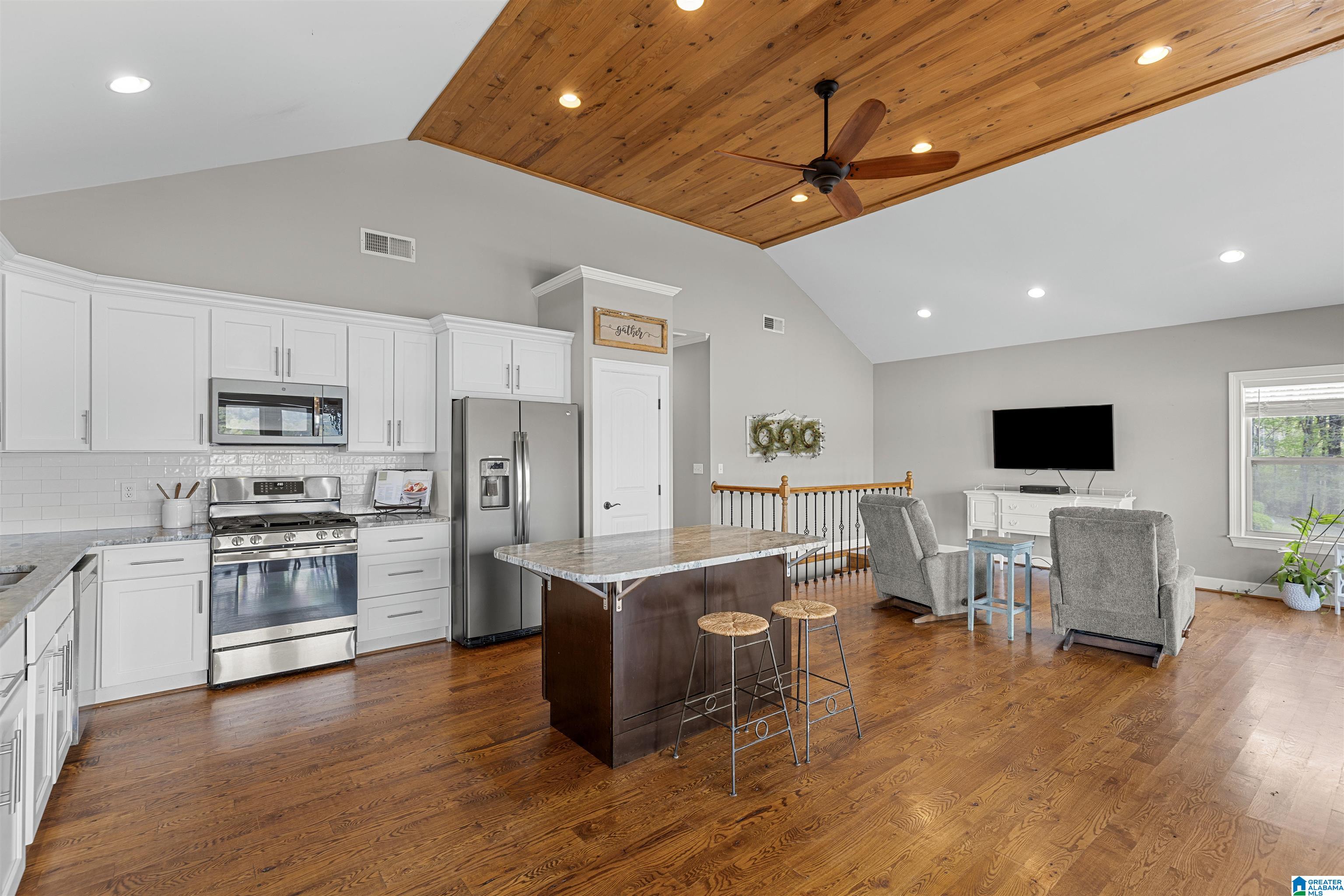 992 Davis Acres Drive Alpine, AL 35014 - Photo 10 of 48