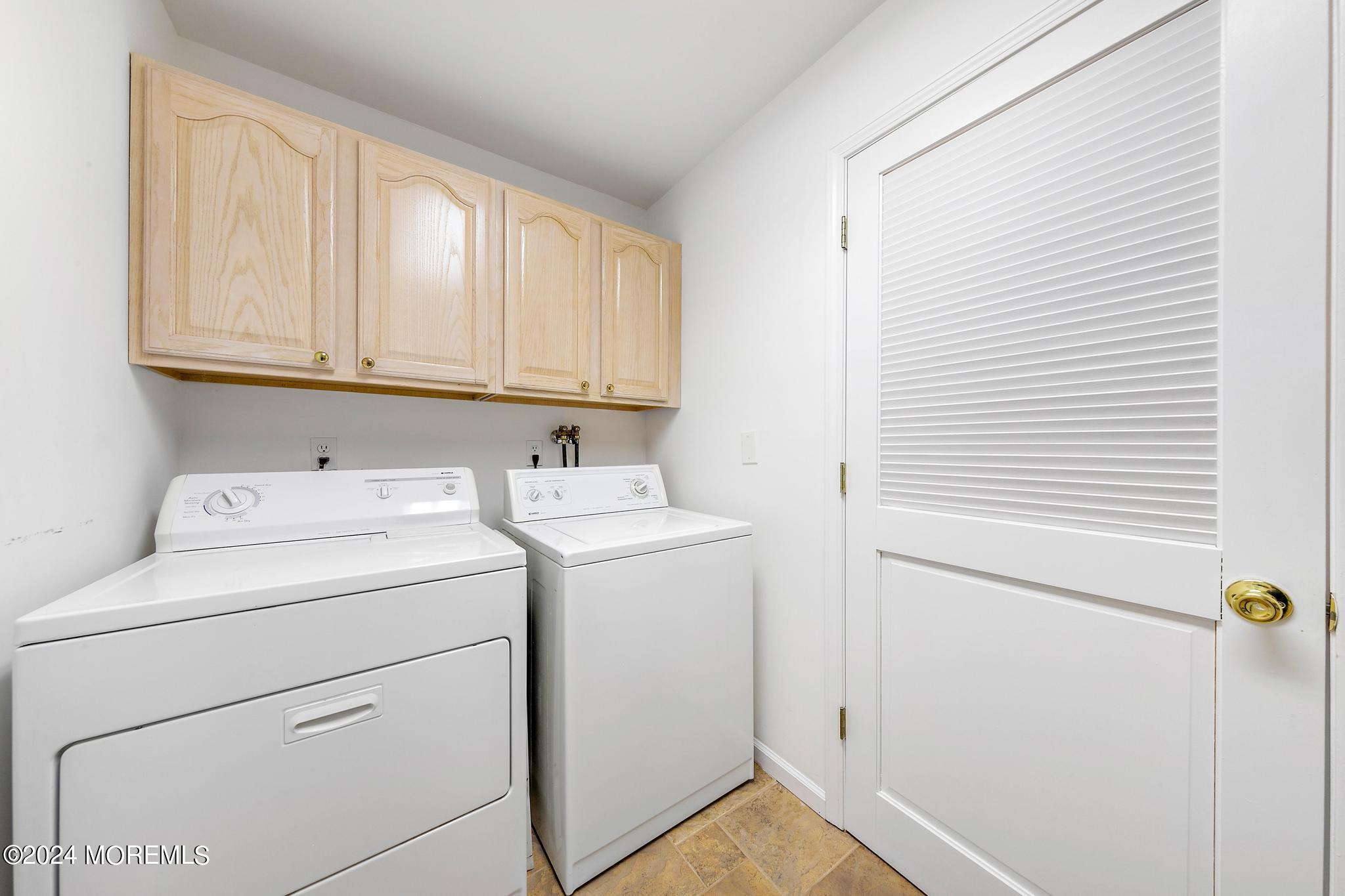 17 Hickory Lane Little Silver, NJ 07739 - Photo 21 of 57 laundry/pantry