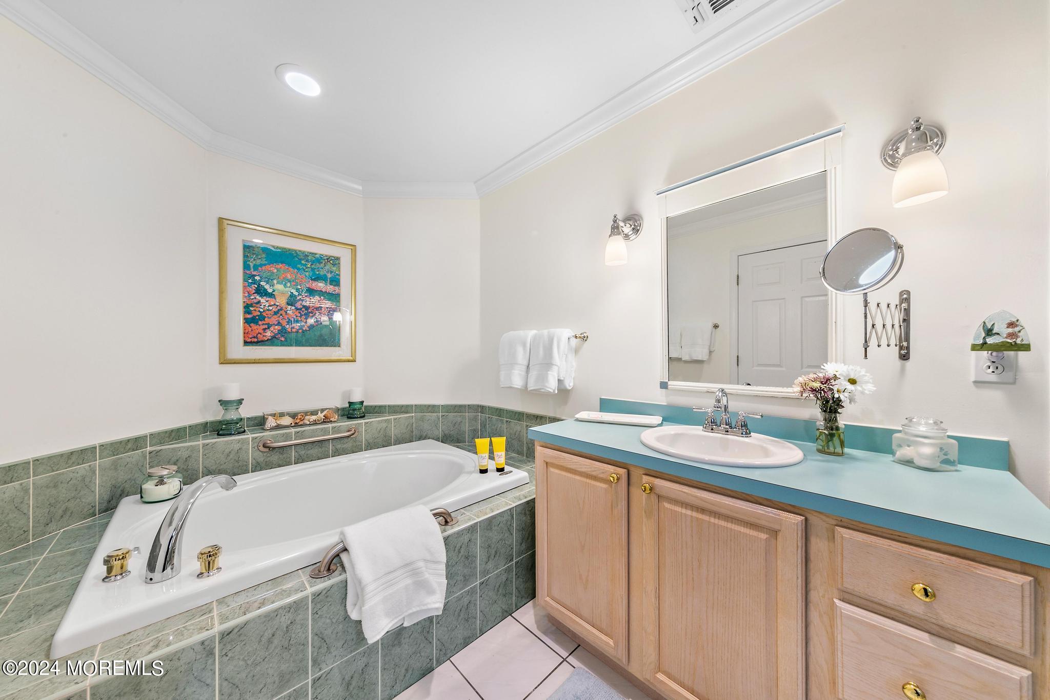 17 Hickory Lane Little Silver, NJ 07739 - Photo 32 of 57 1st floor primary bath