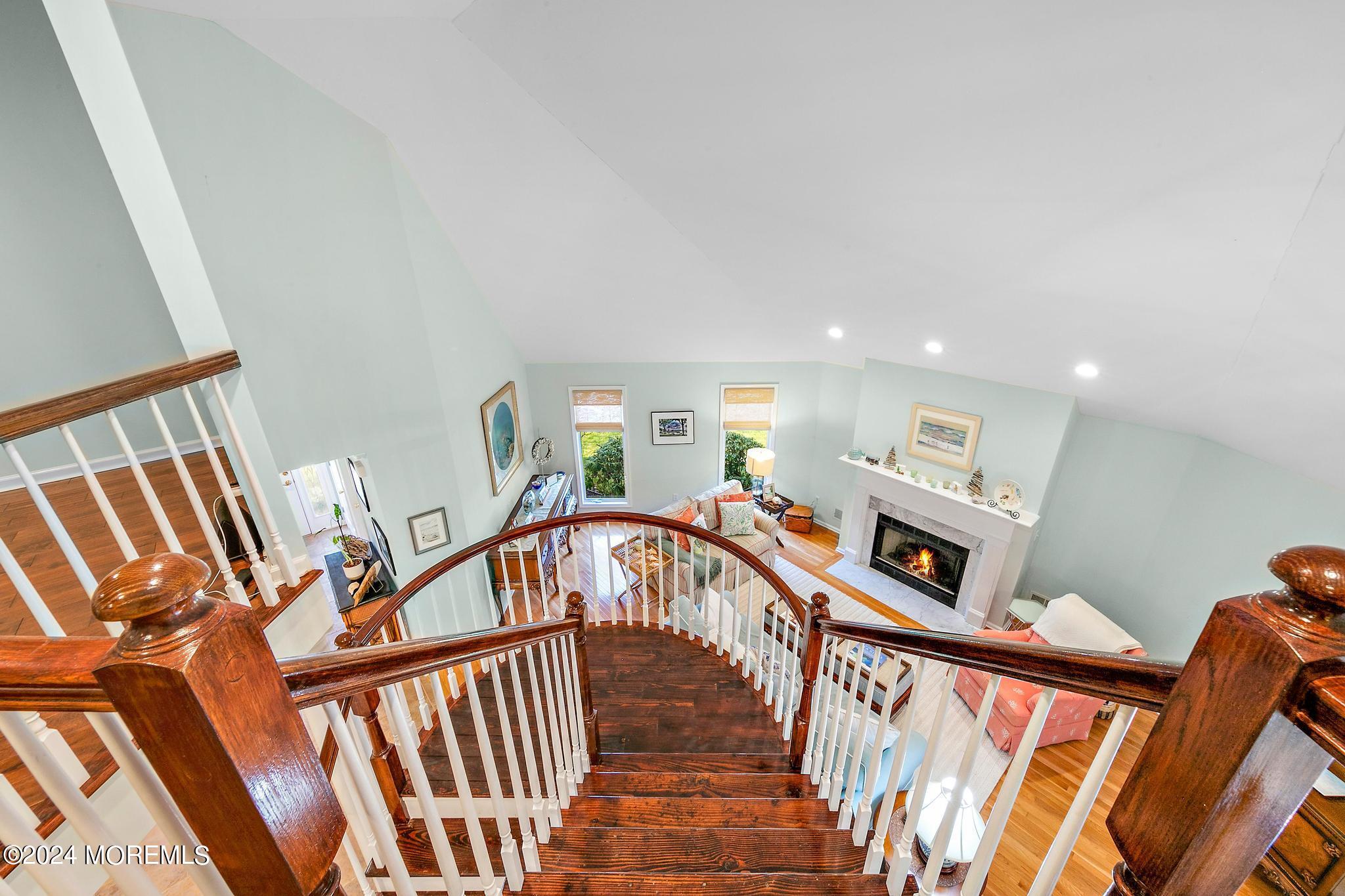 17 Hickory Lane Little Silver, NJ 07739 - Photo 38 of 57 staircase