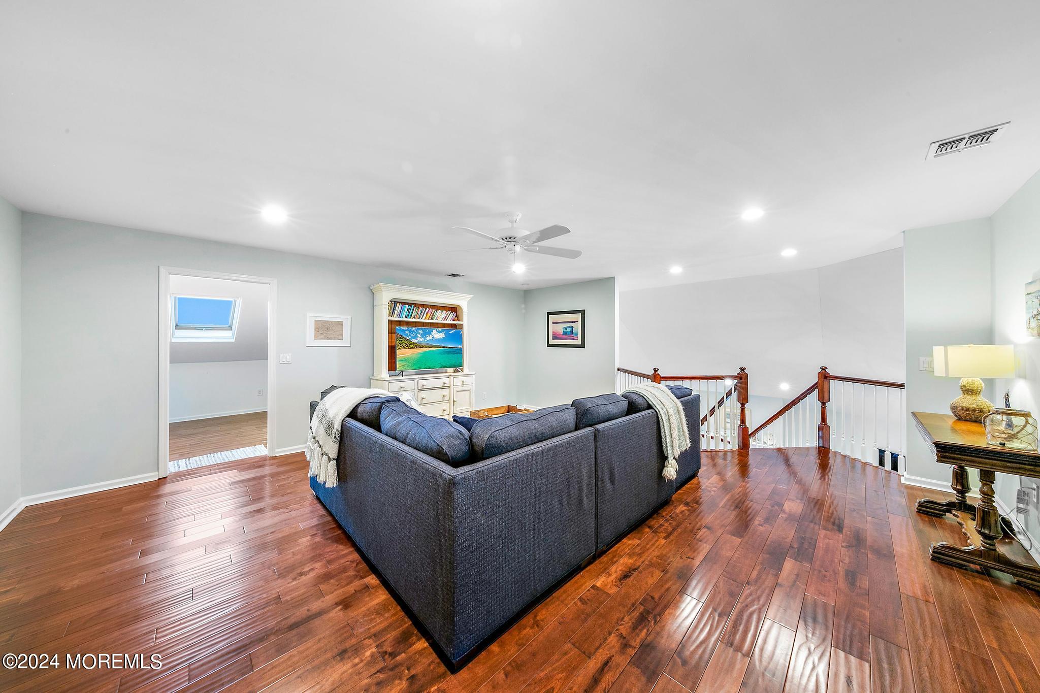 17 Hickory Lane Little Silver, NJ 07739 - Photo 42 of 57 2nd floor living area