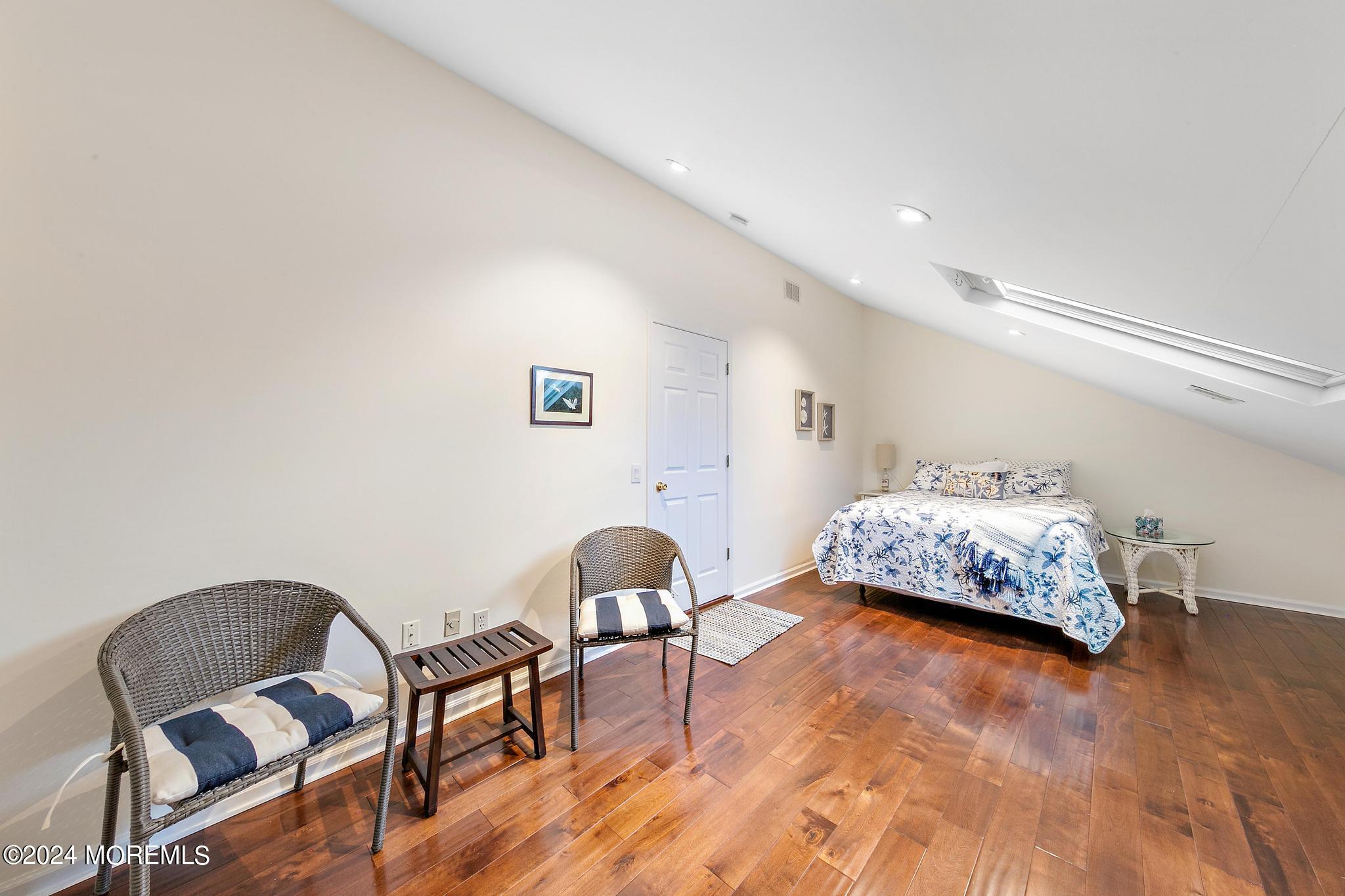 17 Hickory Lane Little Silver, NJ 07739 - Photo 51 of 57 2nd floor bed 2
