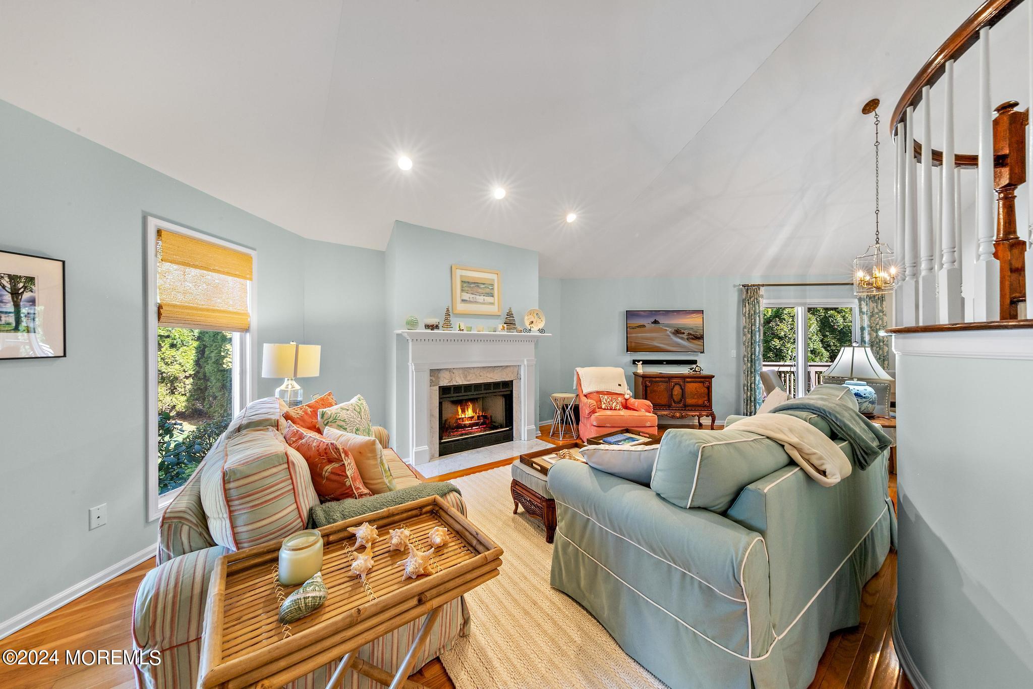 17 Hickory Lane Little Silver, NJ 07739 - Photo 7 of 57 living