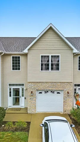 $219,000 | 1613 Riverside Circle, Dixon, IL 61021