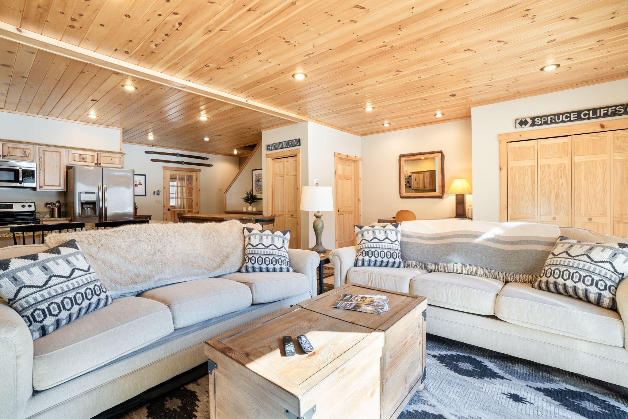 8 Ashley's Way, Unit 2 Newry, ME 04261 - Photo 4 of 31 20_DSC08284