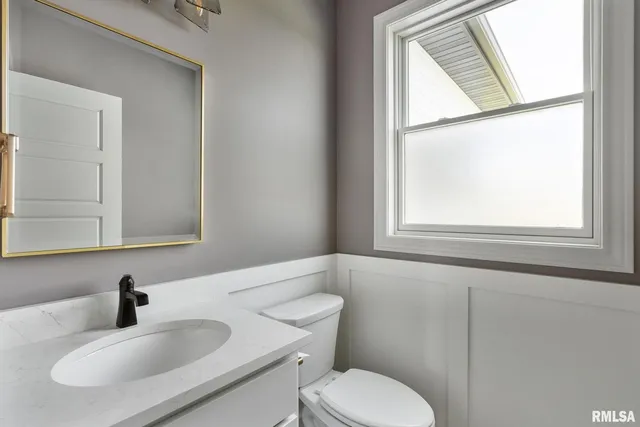 $834,900 | 6654 Meghan Avenue, Bettendorf, IA 52722