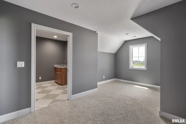 $834,900 | 6654 Meghan Avenue, Bettendorf, IA 52722