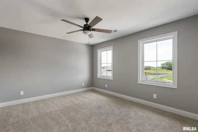 $834,900 | 6654 Meghan Avenue, Bettendorf, IA 52722