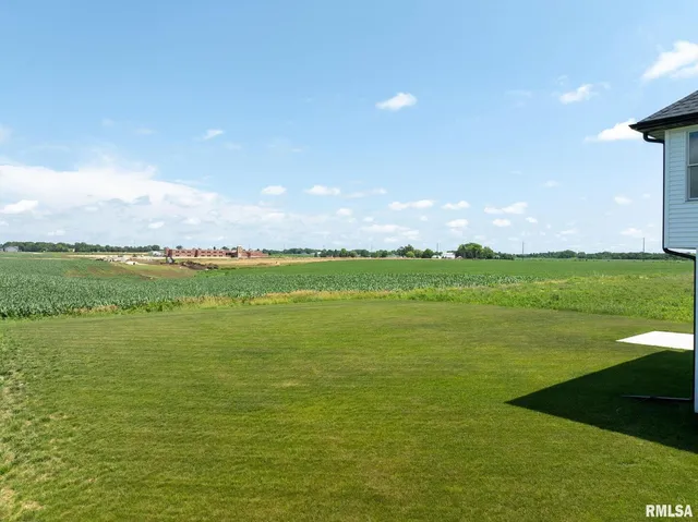 $834,900 | 6654 Meghan Avenue, Bettendorf, IA 52722