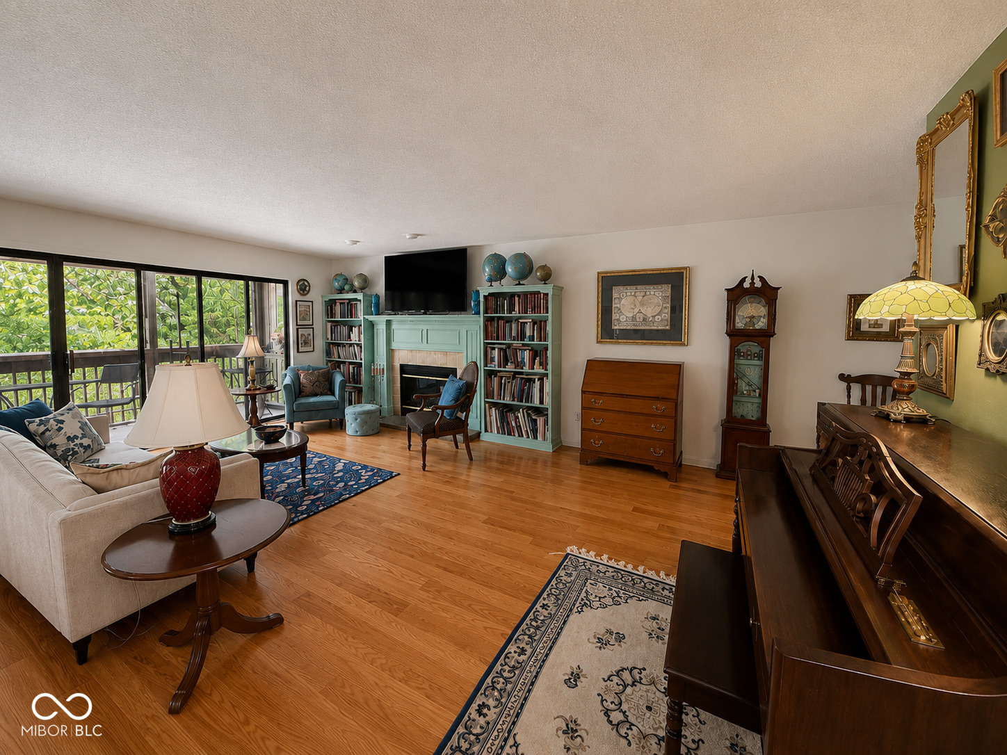 9525 South Pointe Lasalles Drive Bloomington, IN 47401 - Photo 4 of 27 Gallery Image 4