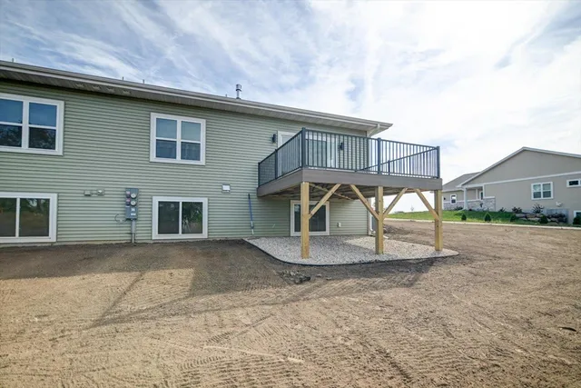 $434,900 | 2965 Blue Grass Drive, Stoughton, WI 53589