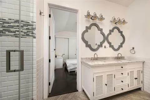 $3,200,000 | 4206 Alhambra Circle, Coral Gables, FL 33146