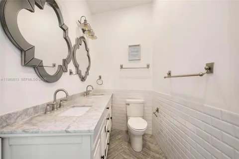 $3,200,000 | 4206 Alhambra Circle, Coral Gables, FL 33146