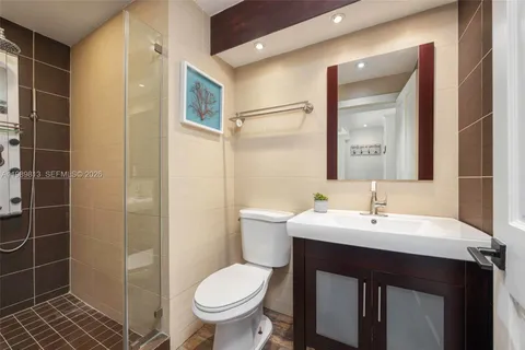 $3,200,000 | 4206 Alhambra Circle, Coral Gables, FL 33146