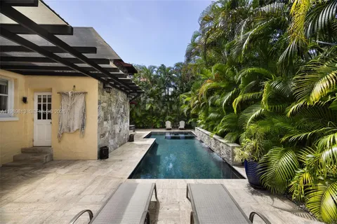 $3,200,000 | 4206 Alhambra Circle, Coral Gables, FL 33146