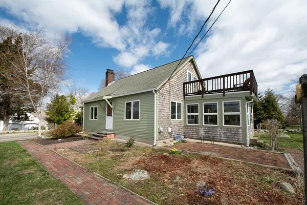 $995,000 | 55 Bancroft Road, Cohasset, MA 02025
