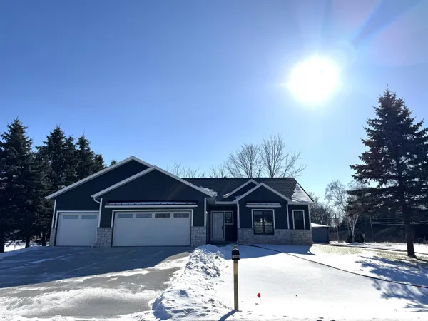 $459,900 | 2005 East Ridgehaven Lane, Appleton, WI 54913