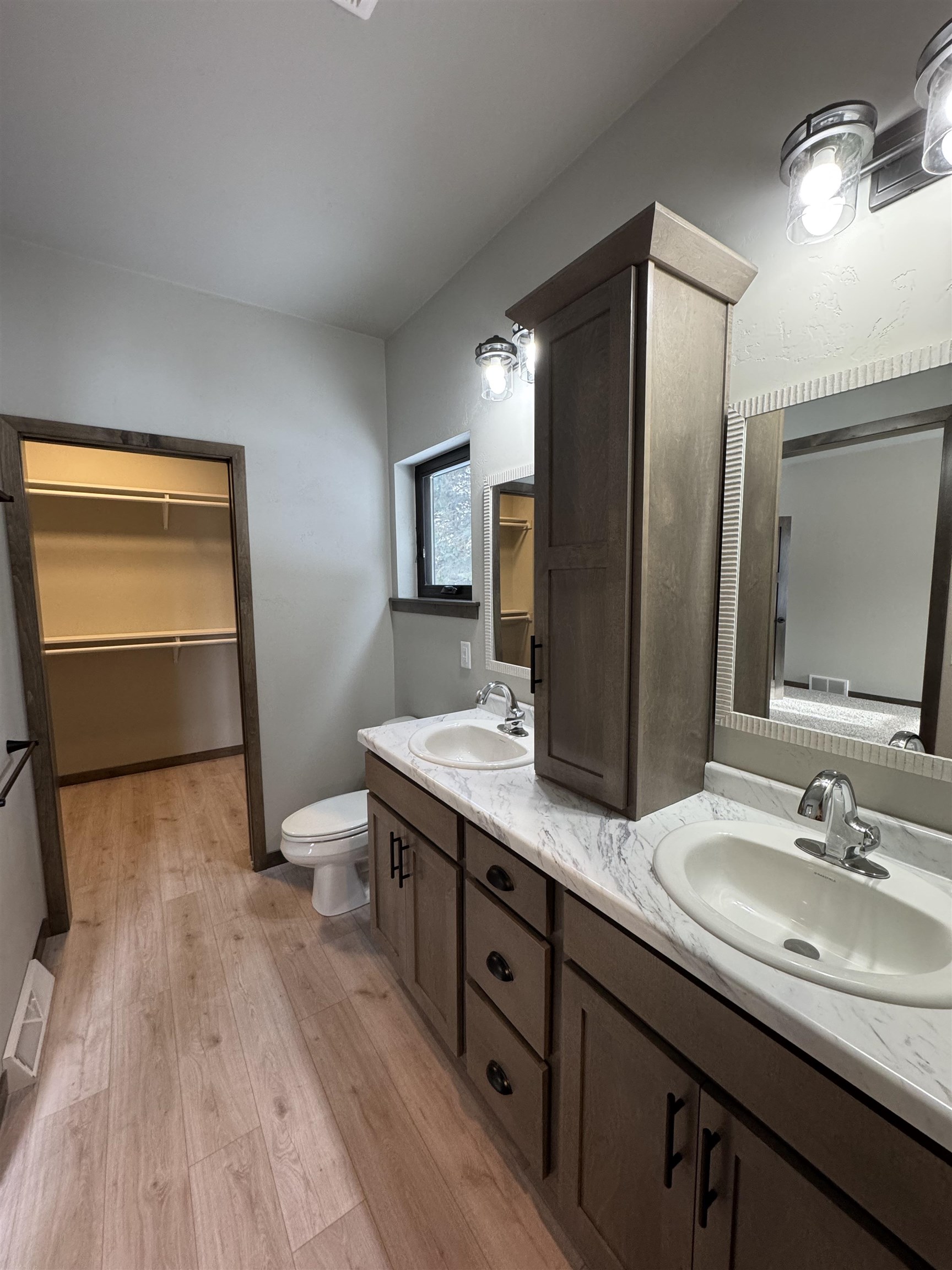 2005 East Ridgehaven Lane Appleton, WI 54913 - Photo 31 of 39