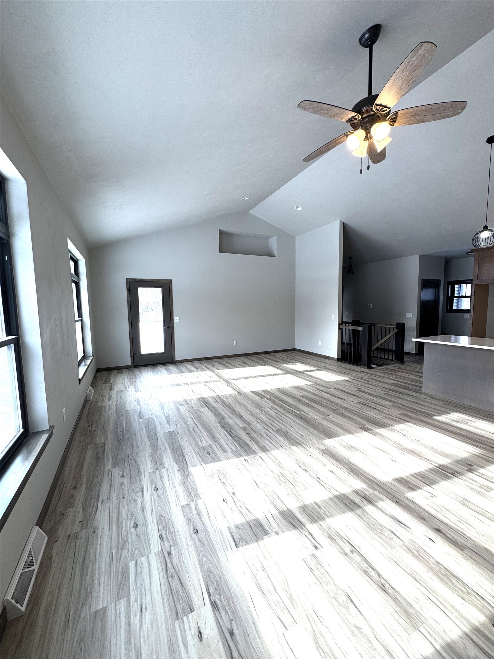 2005 East Ridgehaven Lane Appleton, WI 54913 - Photo 8 of 39