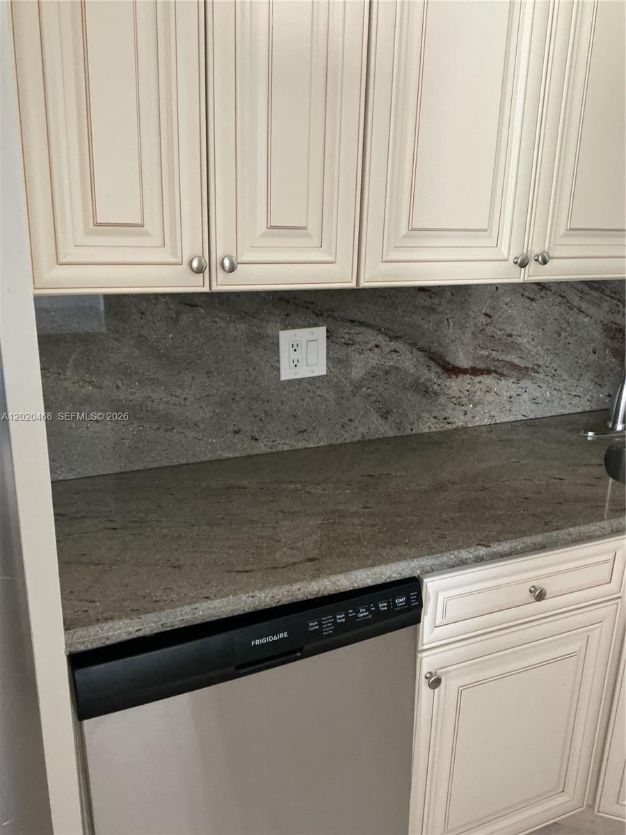 1321 Partridge Close, Unit 60 Pompano Beach, FL 33064 - Photo 27 of 32