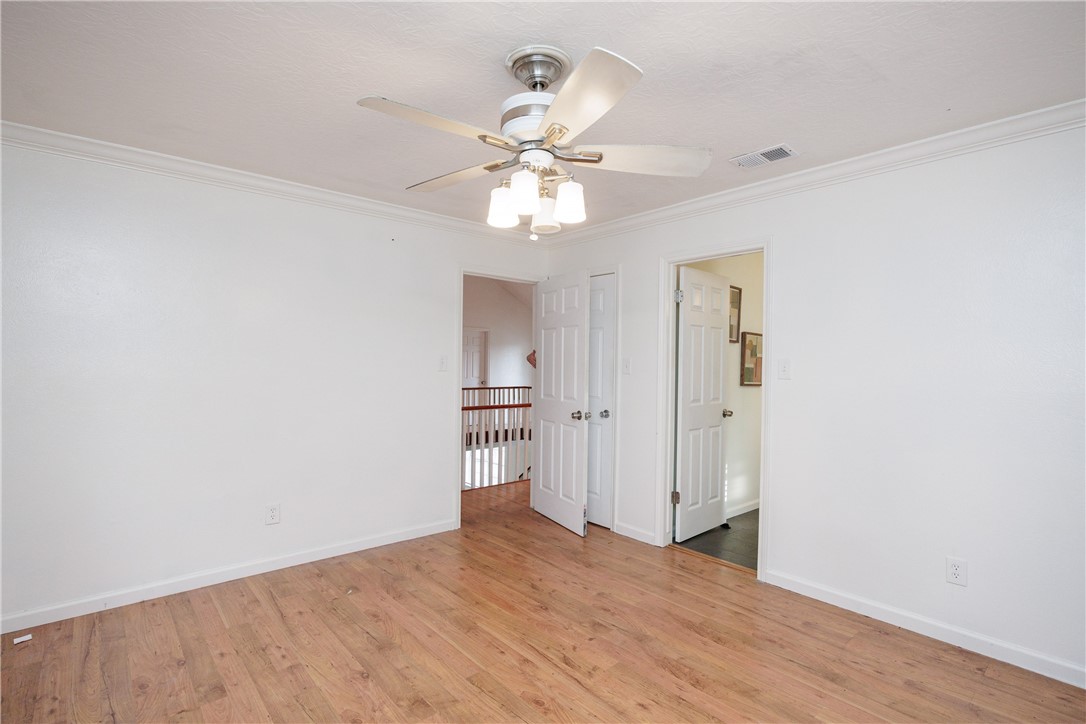 4029 Congressional Drive Corpus Christi, TX 78413 - Photo 21 of 34 a view of an empty room with a window