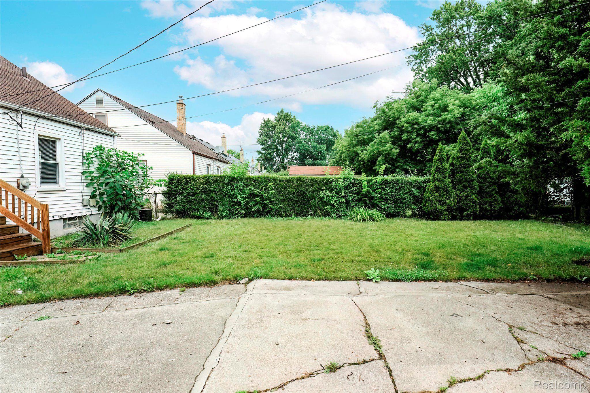 22772 Roxana Avenue Eastpointe, MI 48021 - Photo 59 of 64 Gallery Image 59