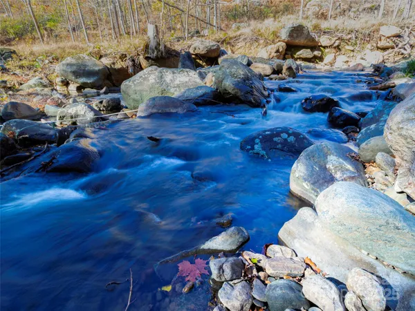 $1,800,000 | 90 Rogers Creek Drive, Bakersville, NC 28705