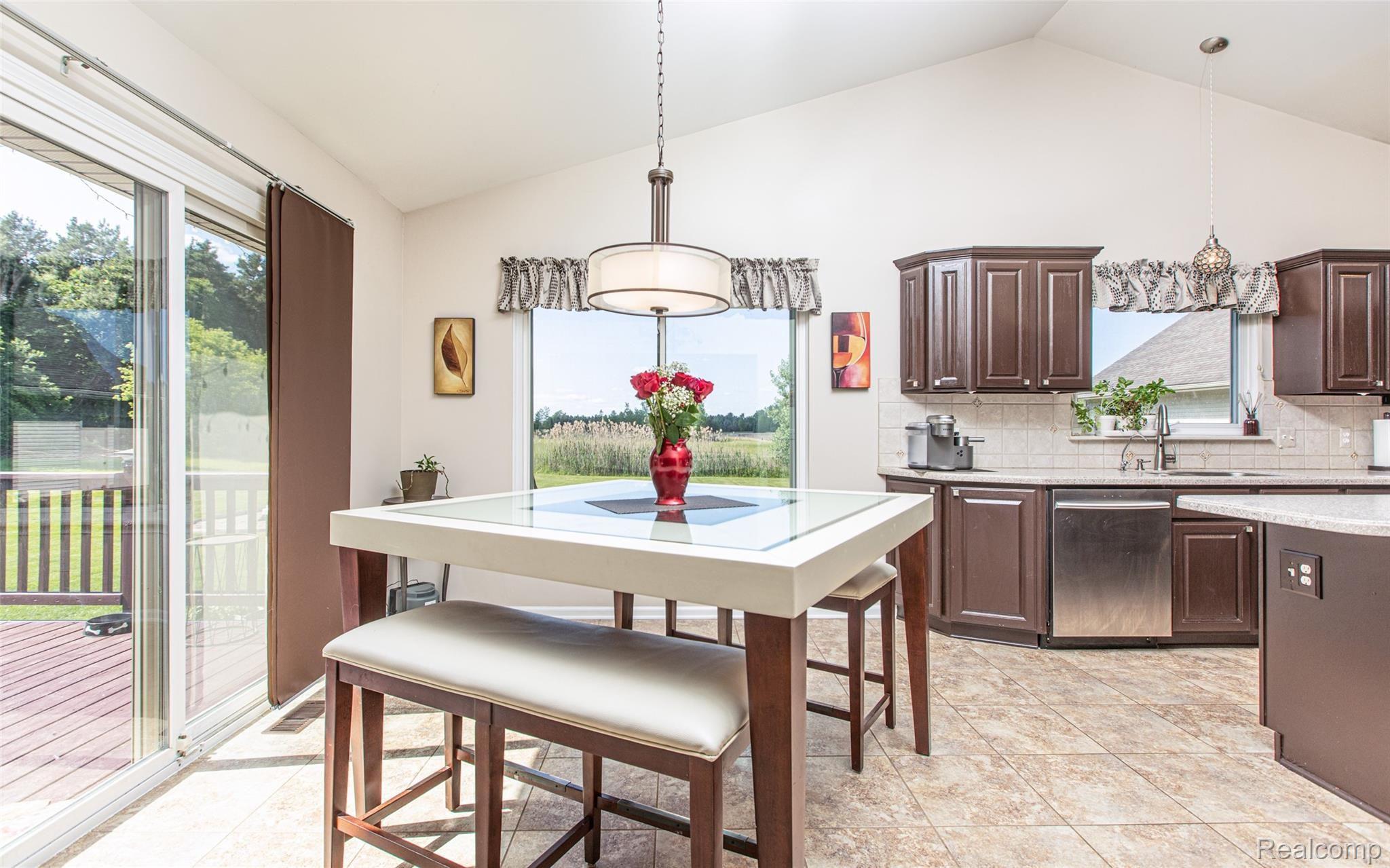 2828 Granger Road Oxford, MI 48371 - Photo 12 of 45 -37.jpg
