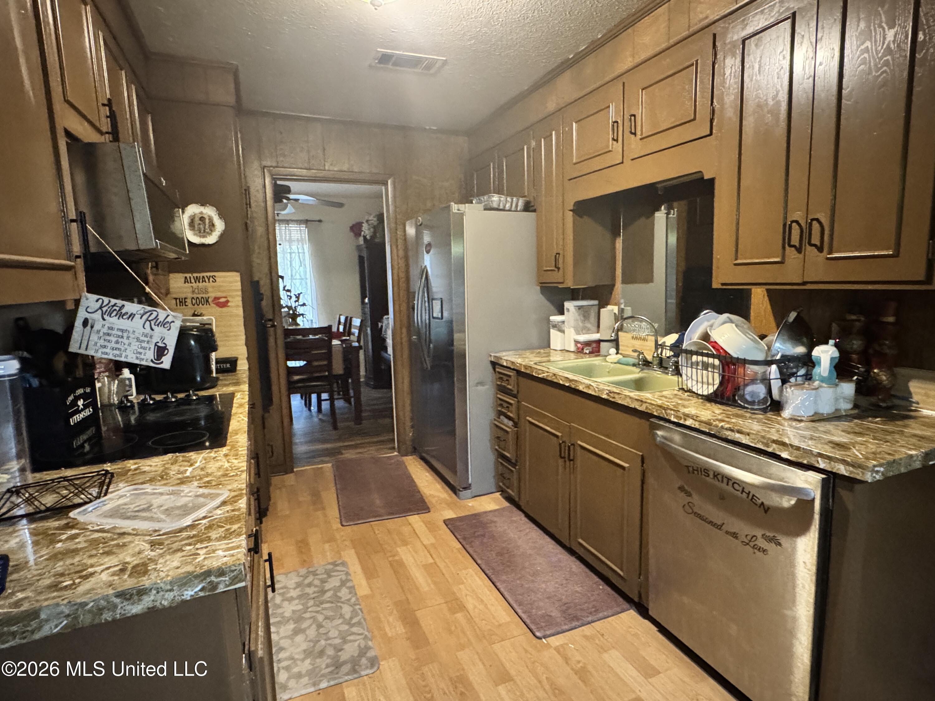 3432 Dundee Lane Jackson, MS 39212 - Photo 13 of 23 IMG_8977