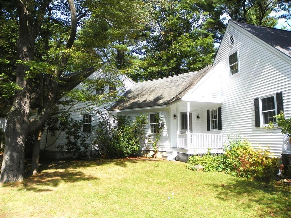 1 Wakefield Pasture Road Kennebunkport, ME 04046 - Photo 2 of 35 The side door enters into the family...