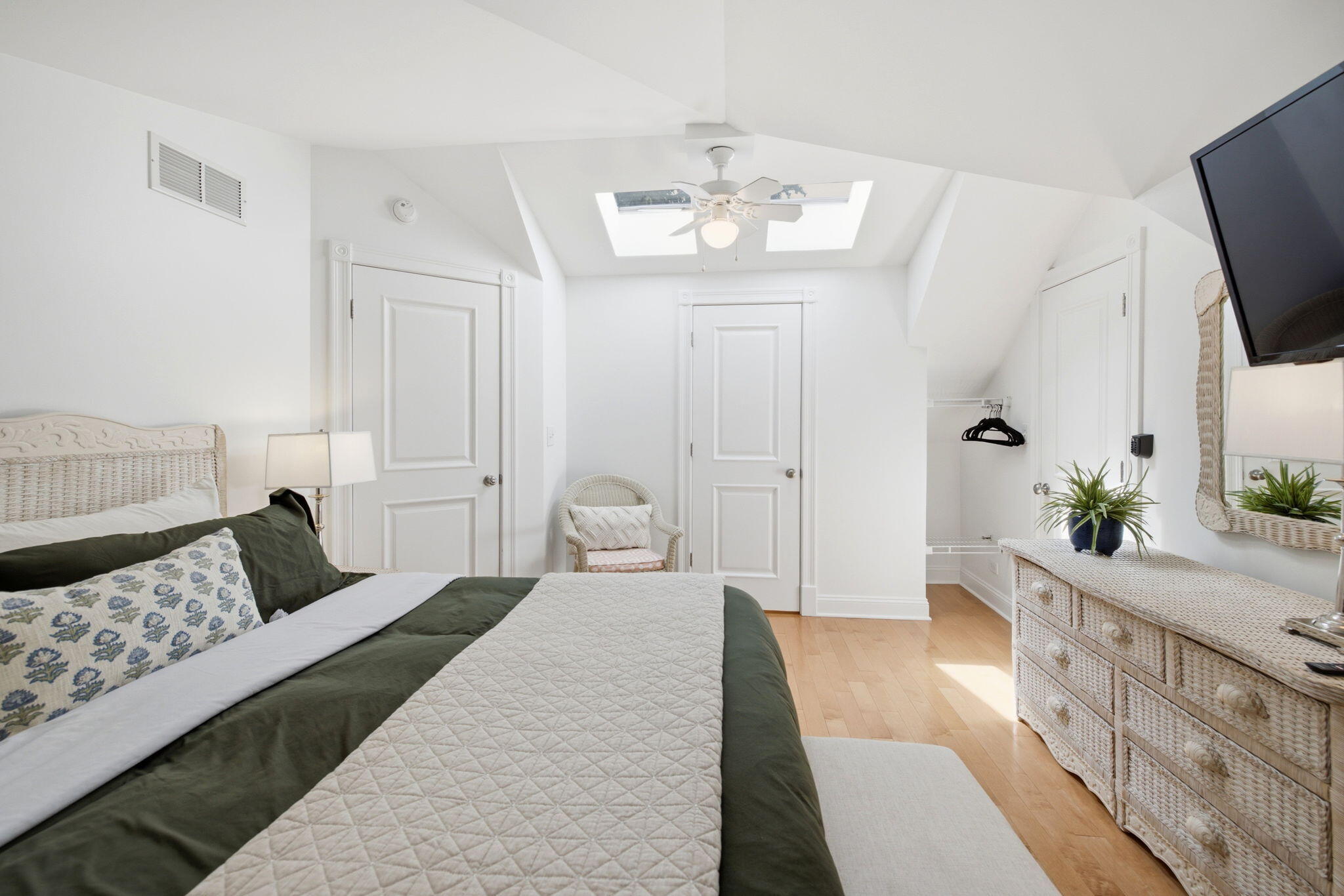 16040 Lakeshore Road Union Pier, MI 49129 - Photo 50 of 82 Bedroom 4