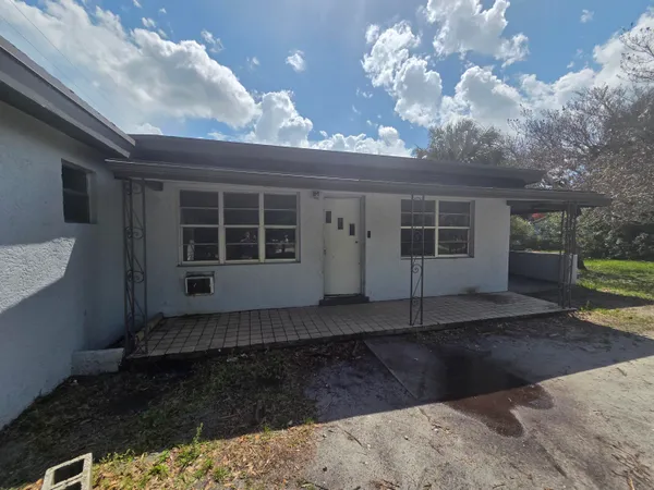 $433,000 | 1111 North 21st Street, Fort Pierce, FL 34950