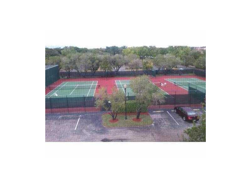 2503 North Nob Hill Road, Unit 401 Sunrise, FL 33322 - Photo 19 of 22 Tennis Court