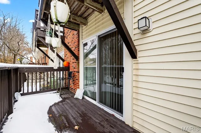 $249,900 | 96 Conway Cove Drive, Chesterfield, MO 63017