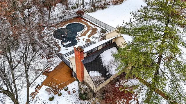 $249,900 | 96 Conway Cove Drive, Chesterfield, MO 63017