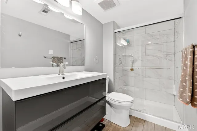 $249,900 | 96 Conway Cove Drive, Chesterfield, MO 63017